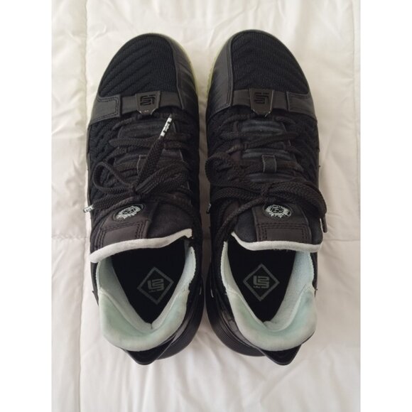 Nike LeBron 16 XVI Glow In The Dark 2019 - Men\'s Size 11.5 - C02451-001 main image 8
